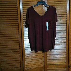 BNWT Wine color top